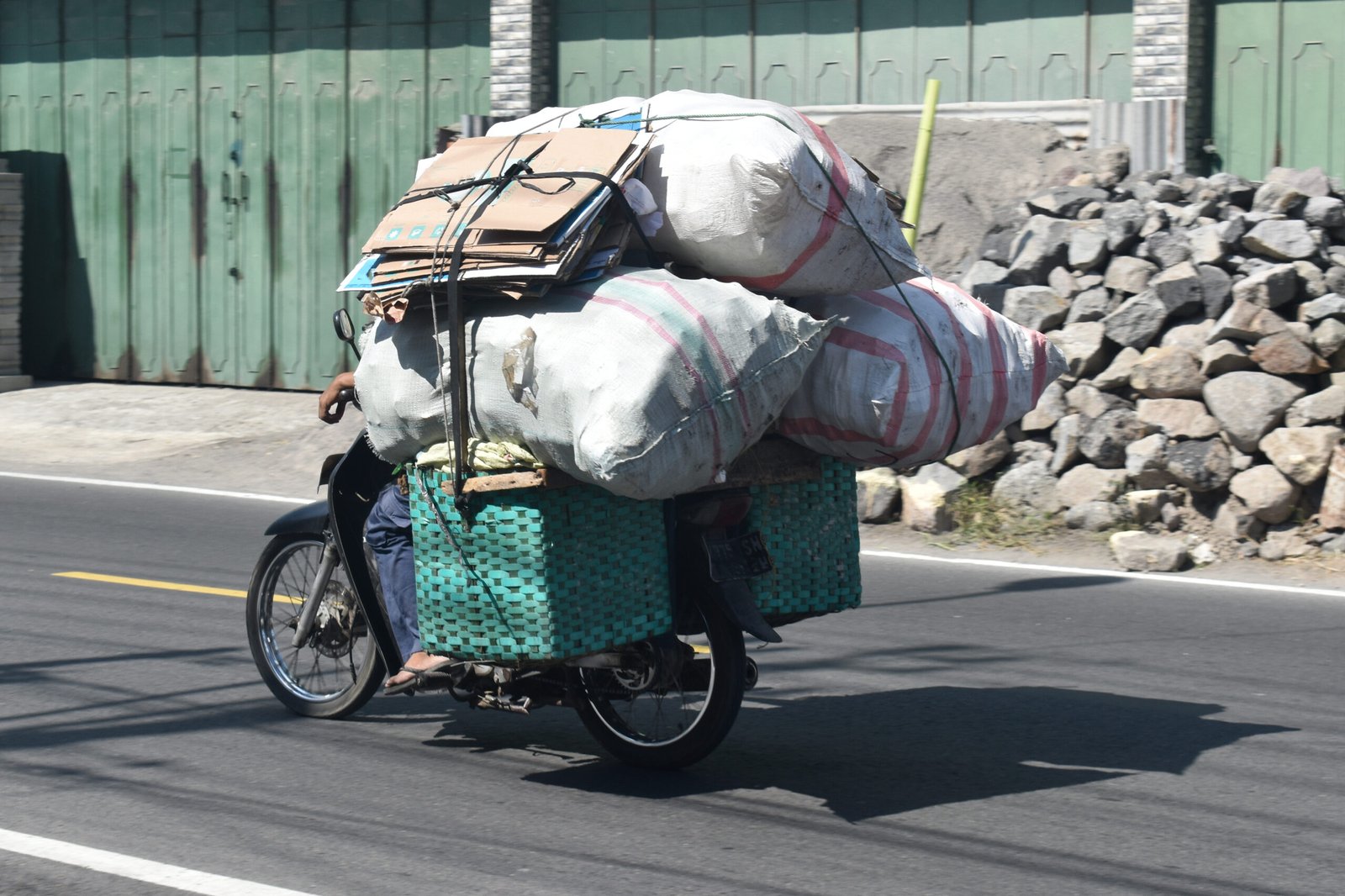Économie informelle et distribution